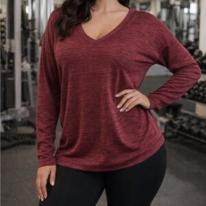 NWOT Women’s Burgundy Athletic Long Sleeve Top – Size 2XL